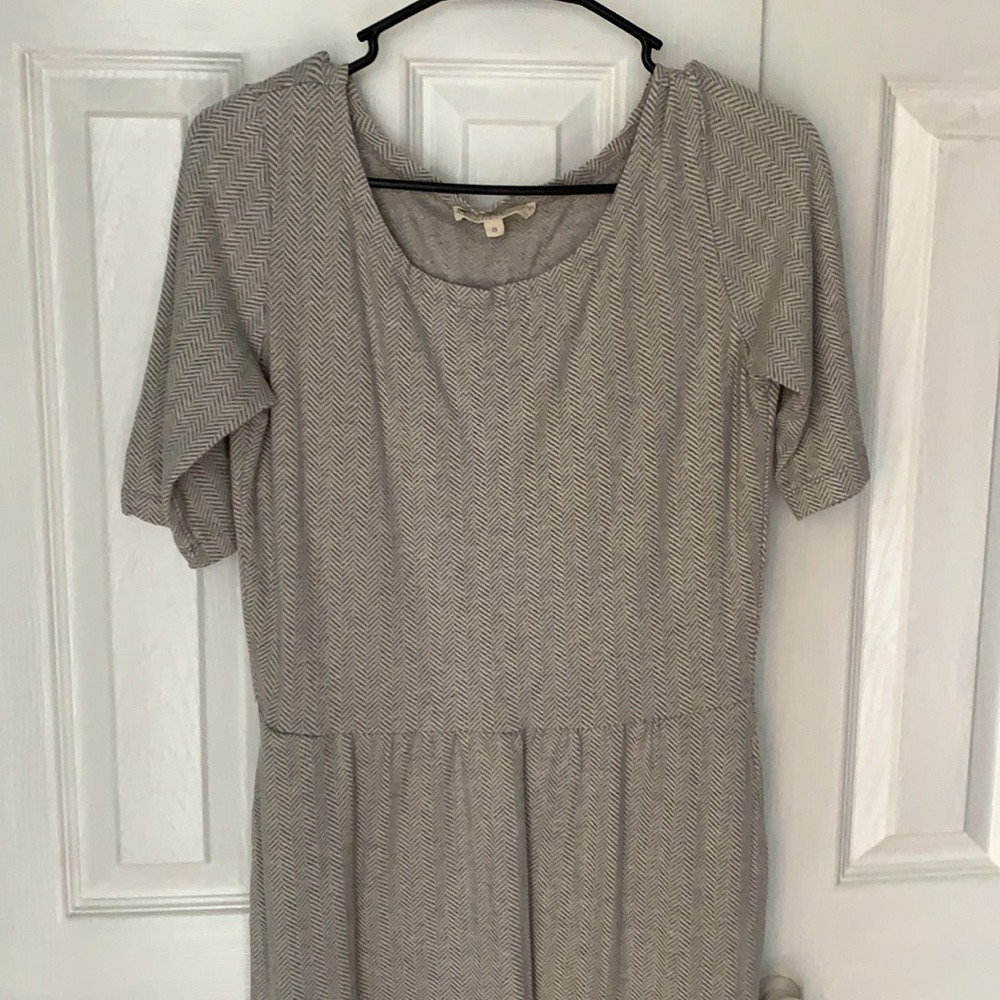 Synergy Organic herringbone soft mid length dress Size Small w/pockets - Picture 2 of 16